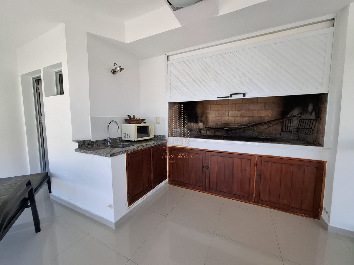 Apartamento ID.574 - Apartamento en Punta del Este con parrillero propio, pent house