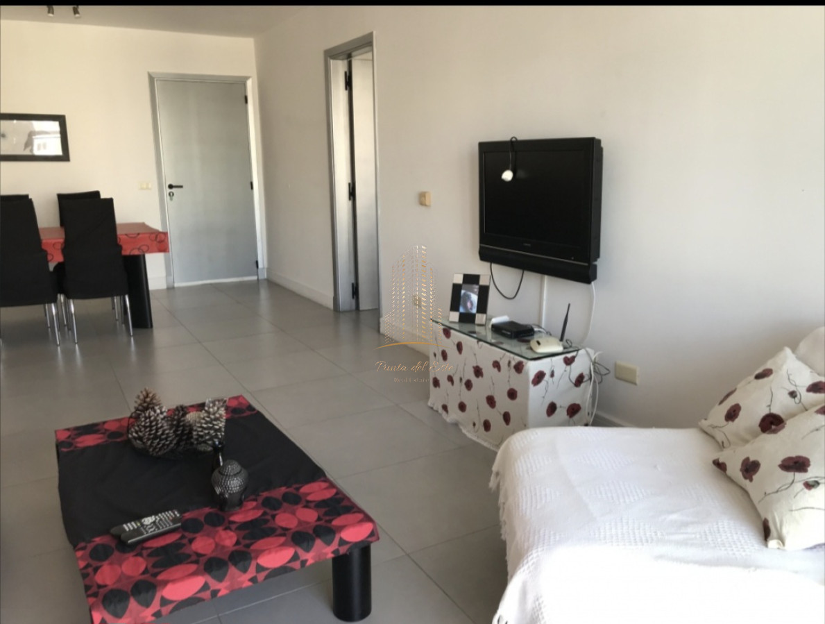 Apartamento ID.491 - Apartamento en alquiler temporal en Punta del Este con parrillero propio