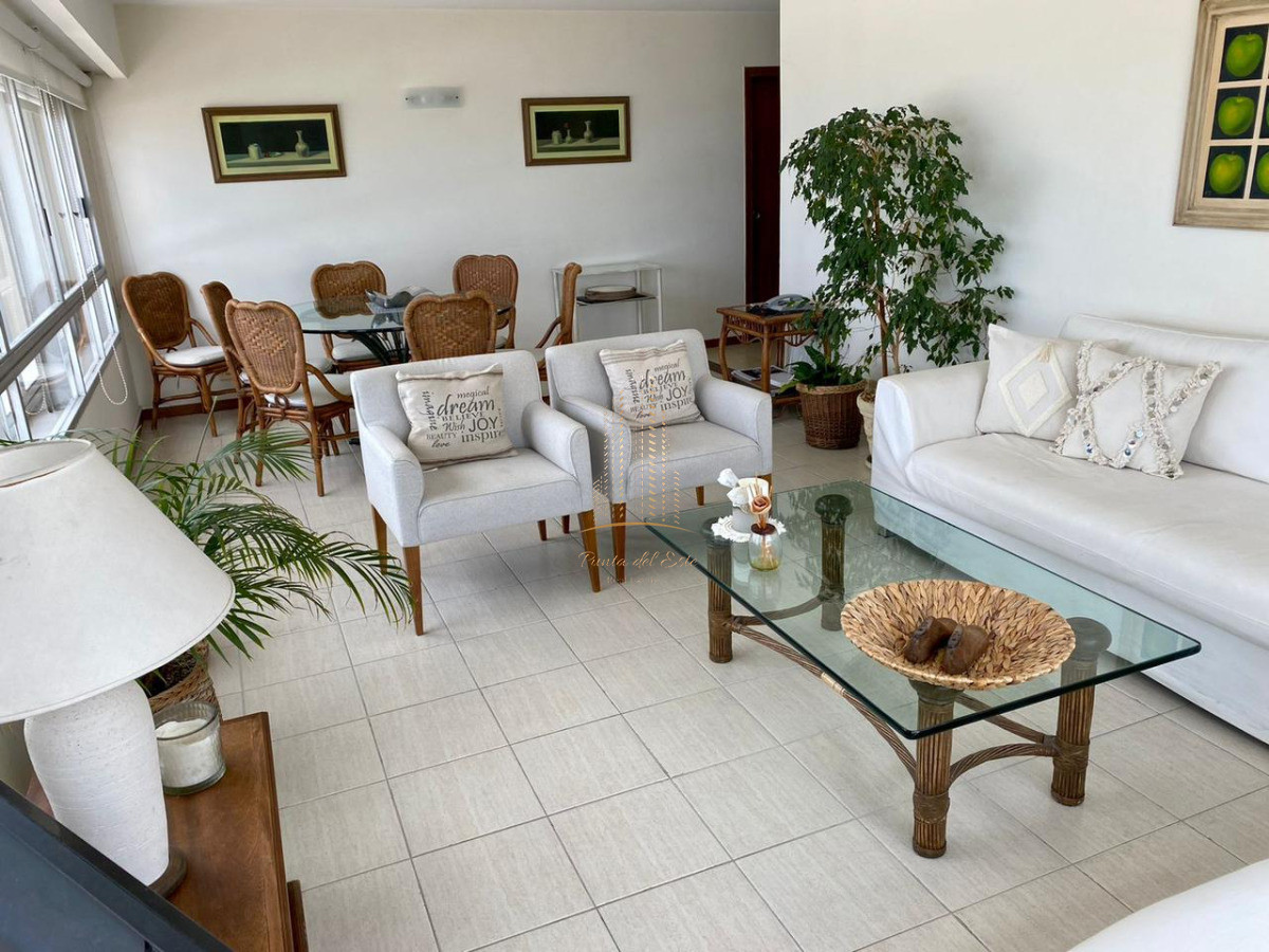 Apartamento ID.922 - Apartamento frente al mar, mansa, alquiler temporal, Punta del Este