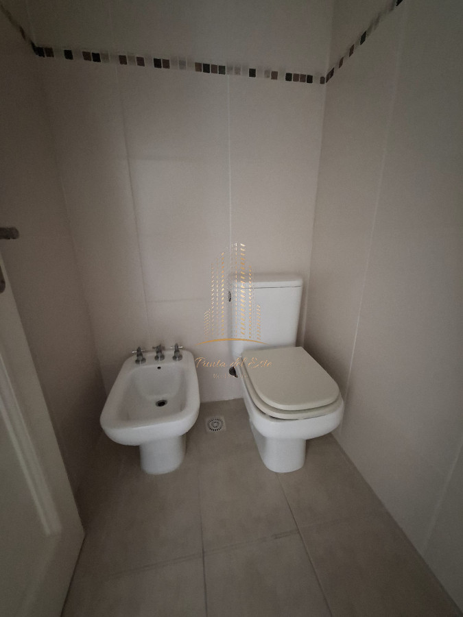 Apartamento ID.574 - Apartamento en Punta del Este con parrillero propio, pent house