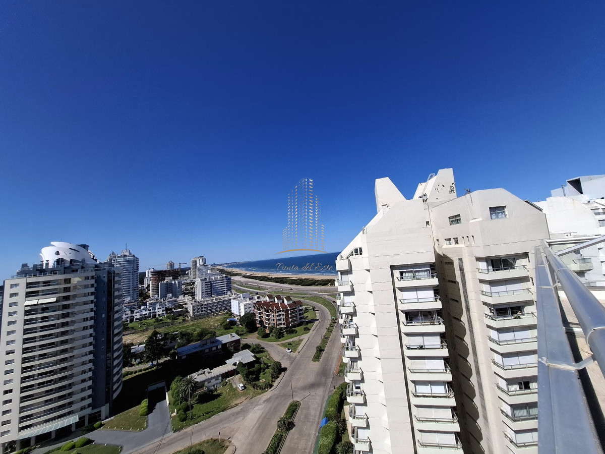 Apartamento ID.574 - Apartamento en Punta del Este con parrillero propio, pent house