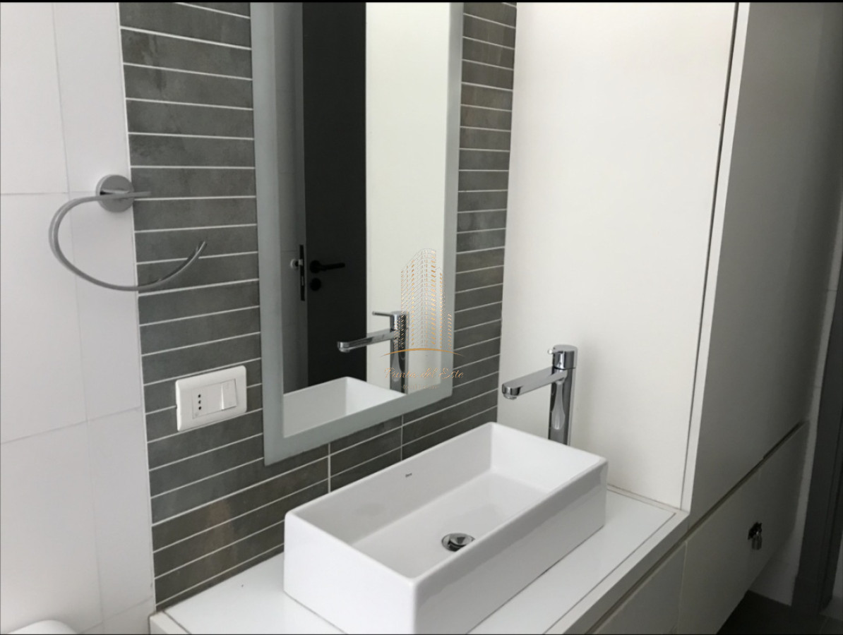 Apartamento ID.491 - Apartamento en alquiler temporal en Punta del Este con parrillero propio