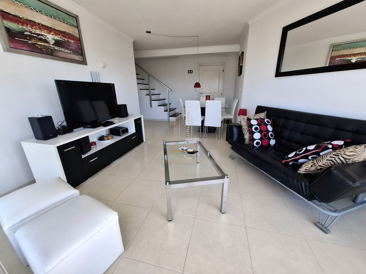 Apartamento ID.574 - Apartamento en Punta del Este con parrillero propio, pent house