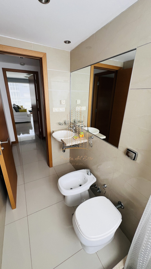 Apartamento ID.904 - Apartamento en Punta del Este, frente al mar, Brava, alquiler temporal