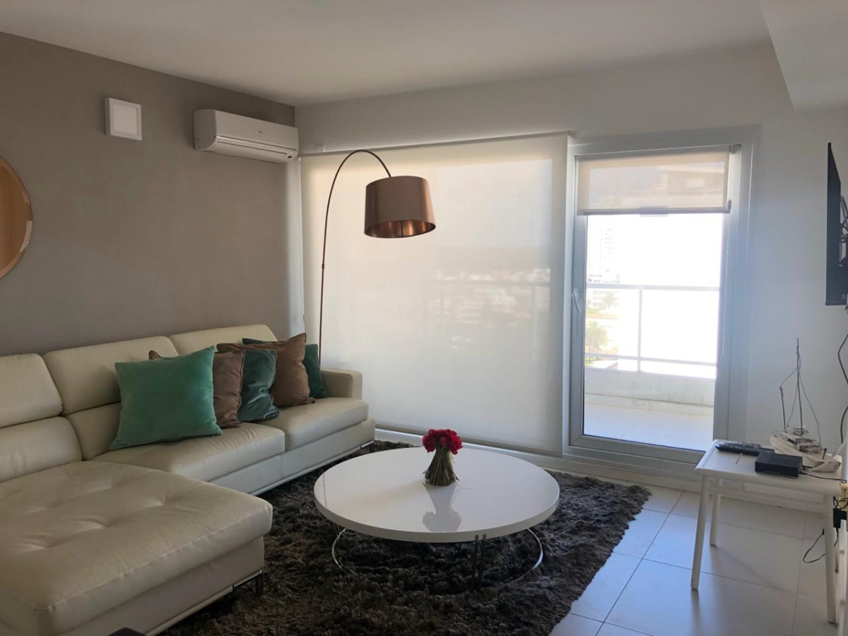Apartamento en alquiler anual, invernal y venta en Punta del Este 