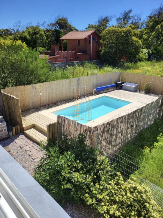 Casa ID.490 - Casa minimalista en venta con vista al mar