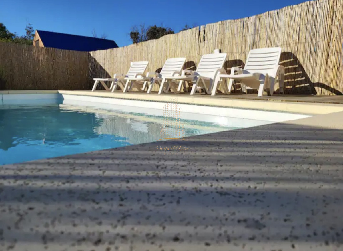 Casa ID.490 - Casa minimalista en venta con vista al mar