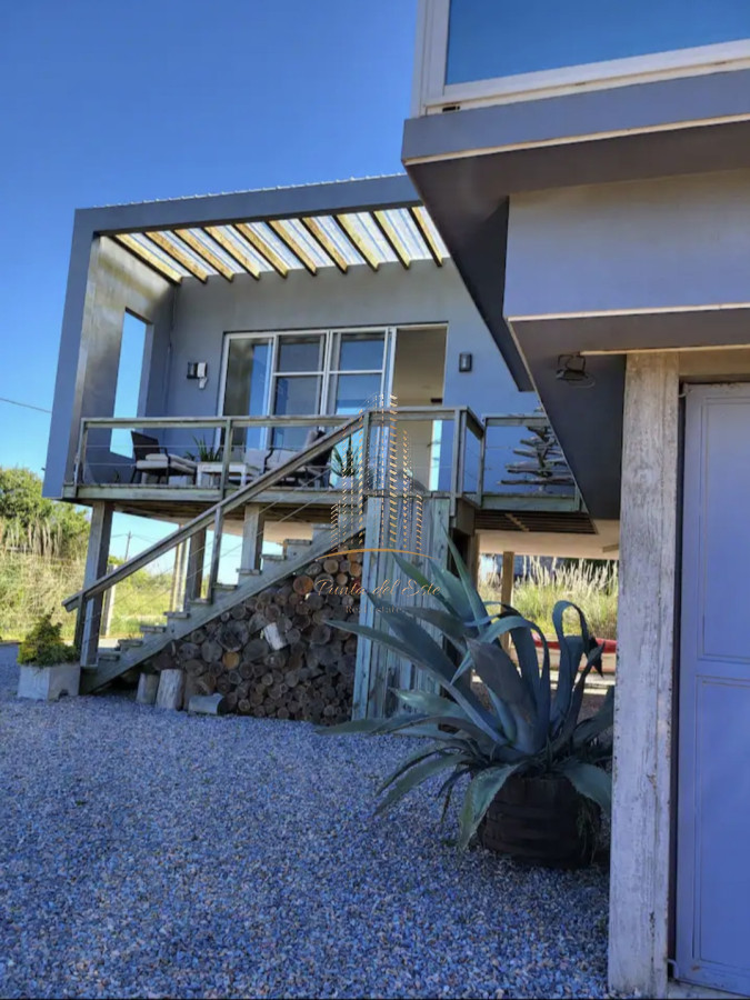 Casa ID.490 - Casa minimalista en venta con vista al mar