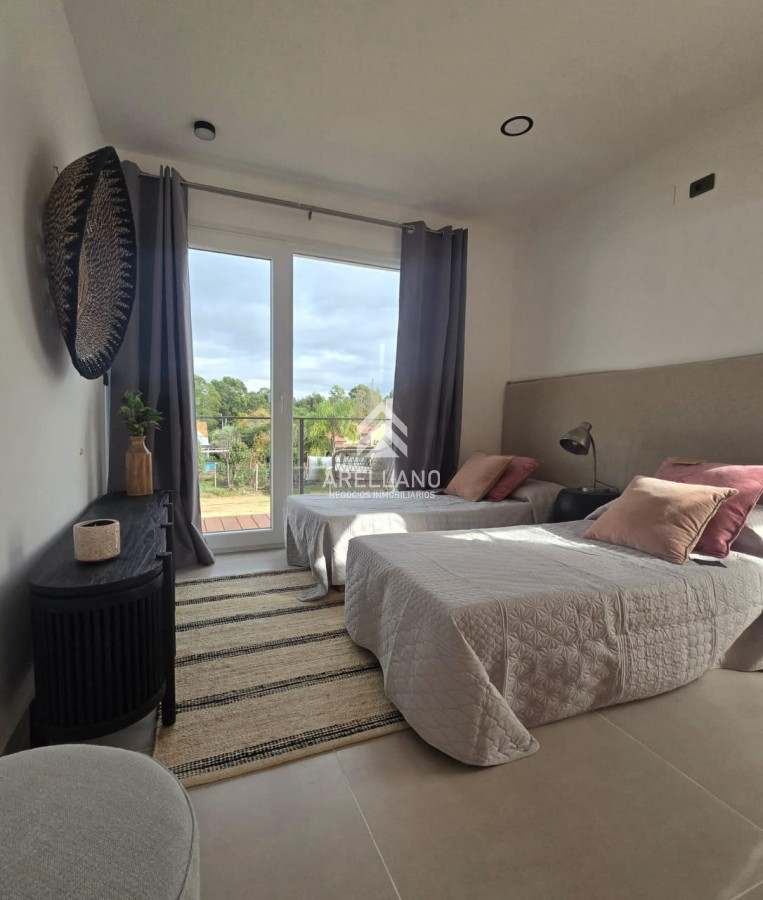 Casa ID.4788 - Venta espectacular casas en complejo en la Barra Punta del Este 