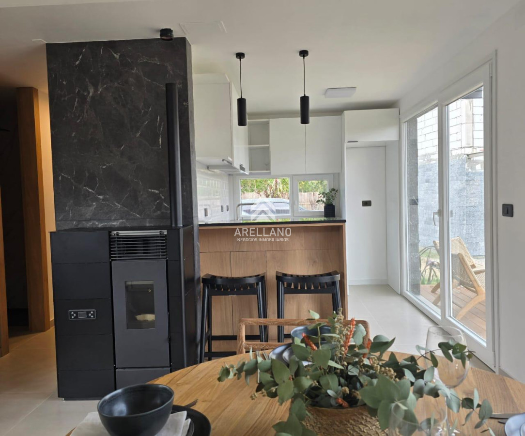 Casa ID.4788 - Venta espectacular casas en complejo en la Barra Punta del Este 