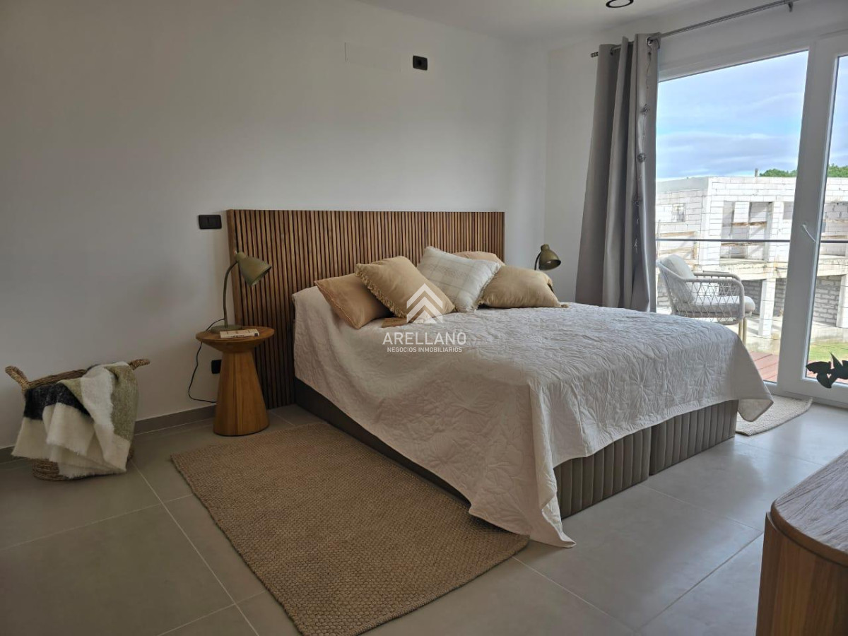 Casa ID.4788 - Venta espectacular casas en complejo en la Barra Punta del Este 