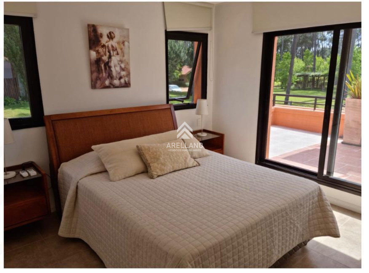 Casa ID.4587 - Venta casa Barrio Privado Jardin en Maldonado dos dormitorios