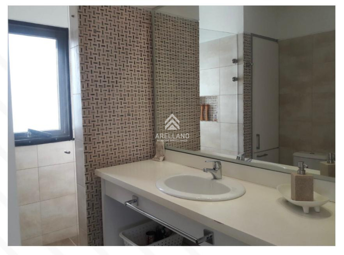 Casa ID.4587 - Venta casa Barrio Privado Jardin en Maldonado dos dormitorios