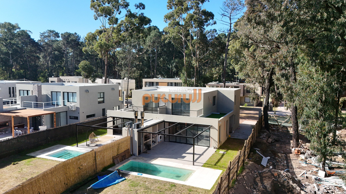 Casa ID.2231 - Alquiler anual a estrenar dentro de Solanas 4 suites con piscina privada equipada totalmente