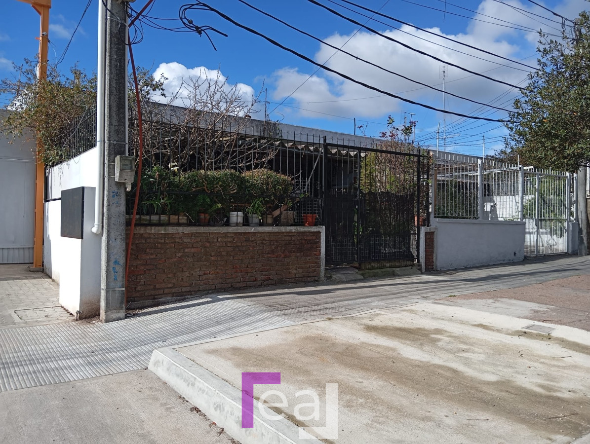 Casa ID.394 - Casa en venta en Conciliación a 2 cuadras de Garzón