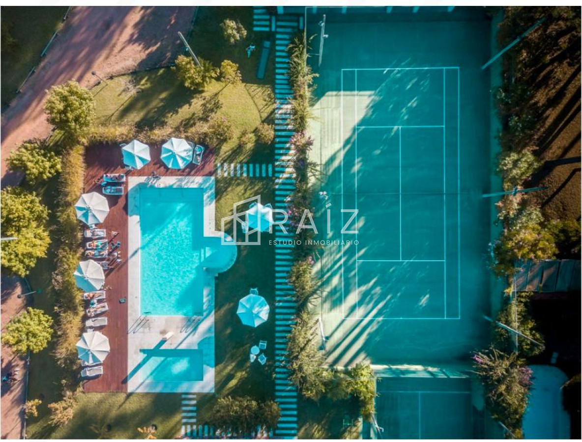 Casa ID.10537 - Venta casa Barrio Privado Jardin en Maldonado dos dormitorios