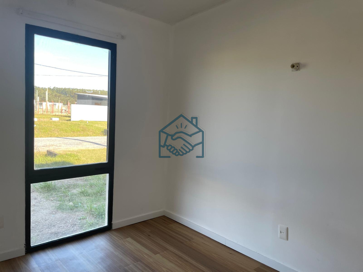 Casa ID.1514/Casa-dos-dormitorios-a-estrenar-en-venta- - Casa dos dormitorios a estrenar en venta 