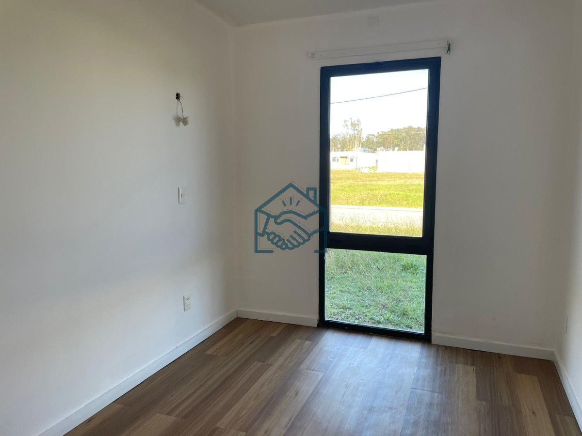 Casa ID.1514/Casa-dos-dormitorios-a-estrenar-en-venta- - Casa dos dormitorios a estrenar en venta 