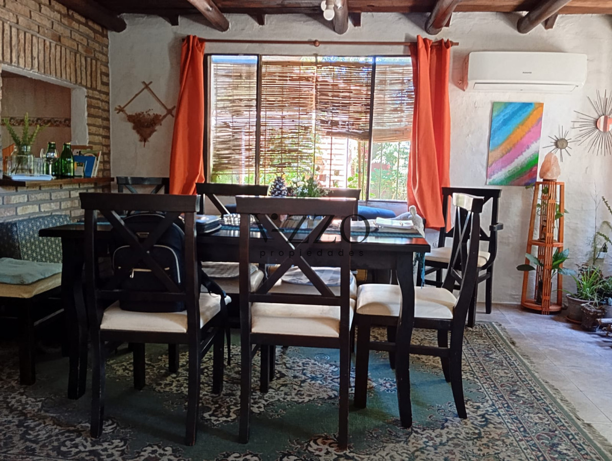 Casa ID.1350/Oportunidad-casa-en-venta-en-Pinamar-en-excelente-estado-con-gran-terreno - Oportunidad casa en venta en Pinamar en excelente estado con gran terreno