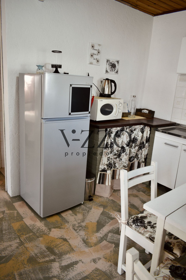 Casa ID.1353/Oportunidad-de-inversión-4-casas-en-venta-aptas-banco-a-media-cuadra-del-mar-en-Rocha- - Oportunidad de inversión 4 casas en venta aptas banco a media cuadra del mar en Rocha 