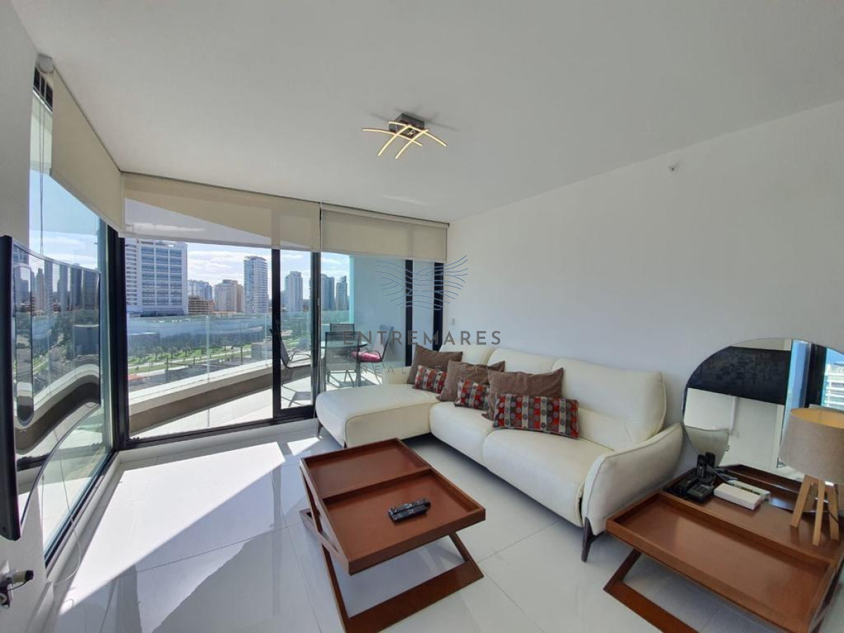 Apartamento ID.163 - Venta excelente apartamento en piso alto en Art Tower 3 suites 