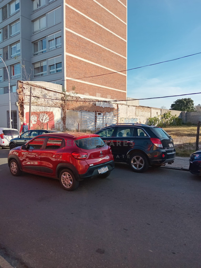 Terreno ID.354 - Venta terreno céntrico ya limpio nivelado