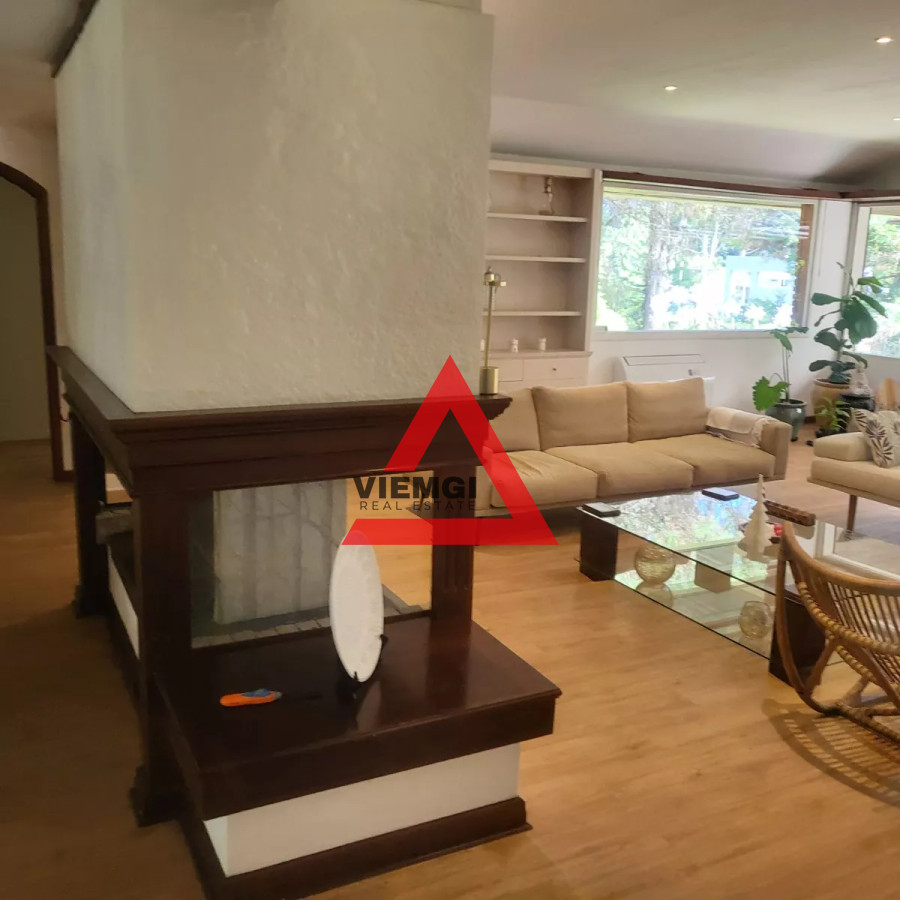 Casa ID.9 - Magnifico Chalet en venta en Punta Ballena con Apto de servicio