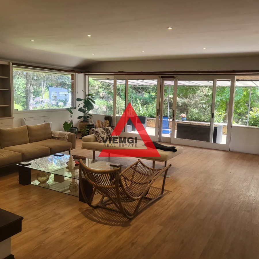 Casa ID.9 - Magnifico Chalet en venta en Punta Ballena con Apto de servicio