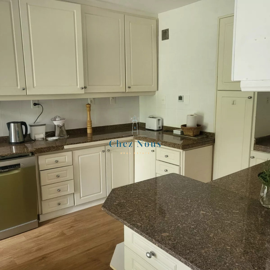 Casa ID.1246 - Magnifico Chalet en venta en Punta Ballena con Apto de servicio