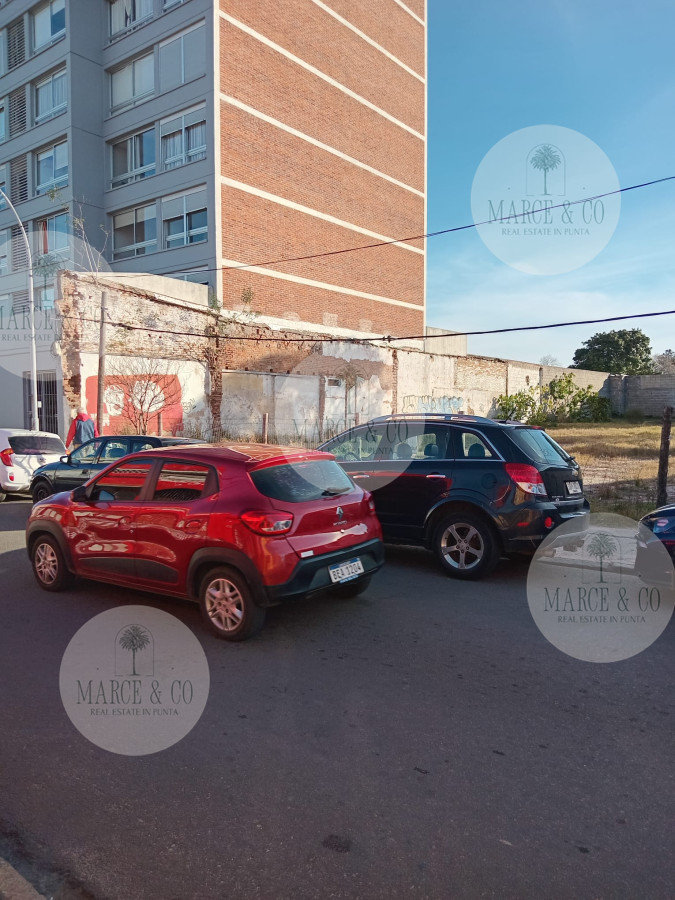 Terreno ID.2614 - Venta terreno céntrico ya limpio nivelado