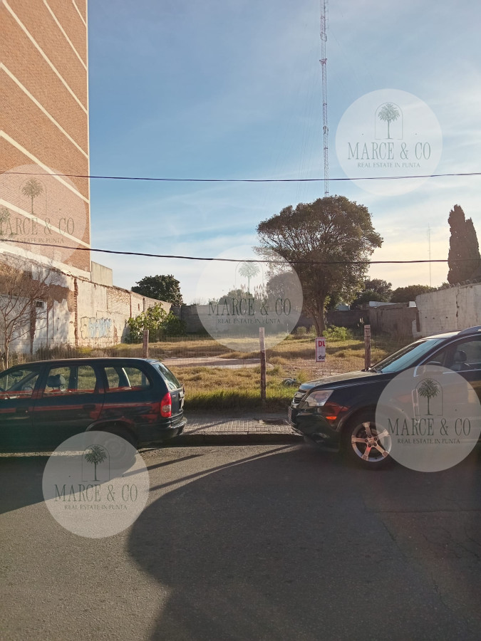 Terreno ID.2614 - Venta terreno céntrico ya limpio nivelado