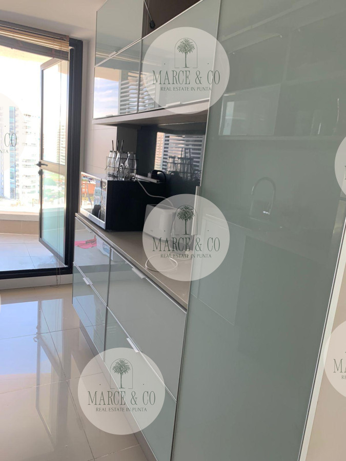 Apartamento ID.1352 - Venta excelente apartamento en piso alto en Art Tower 3 suites 