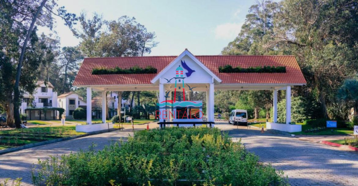 Casa ID.624 - Alquiler anual a estrenar dentro de Solanas 4 suites con piscina privada equipada totalmente