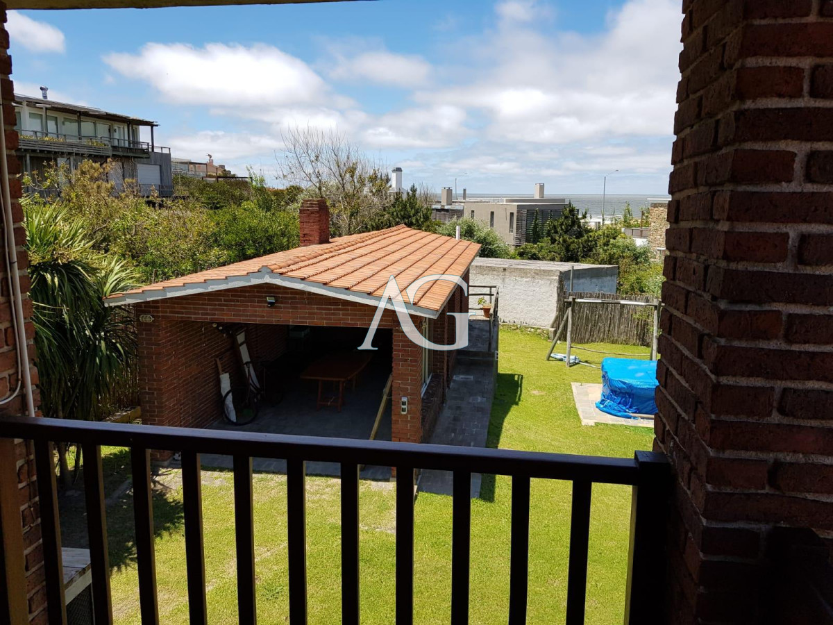 Casa ID.94 - Alquiler anual gran casa zona El Chorro a 100 mtrs del mar 