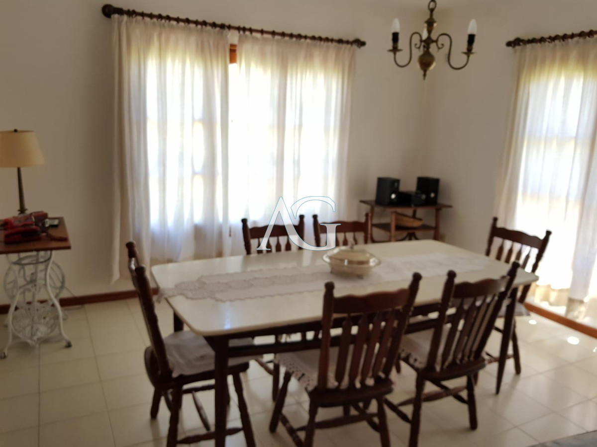 Casa ID.94 - Alquiler anual gran casa zona El Chorro a 100 mtrs del mar 