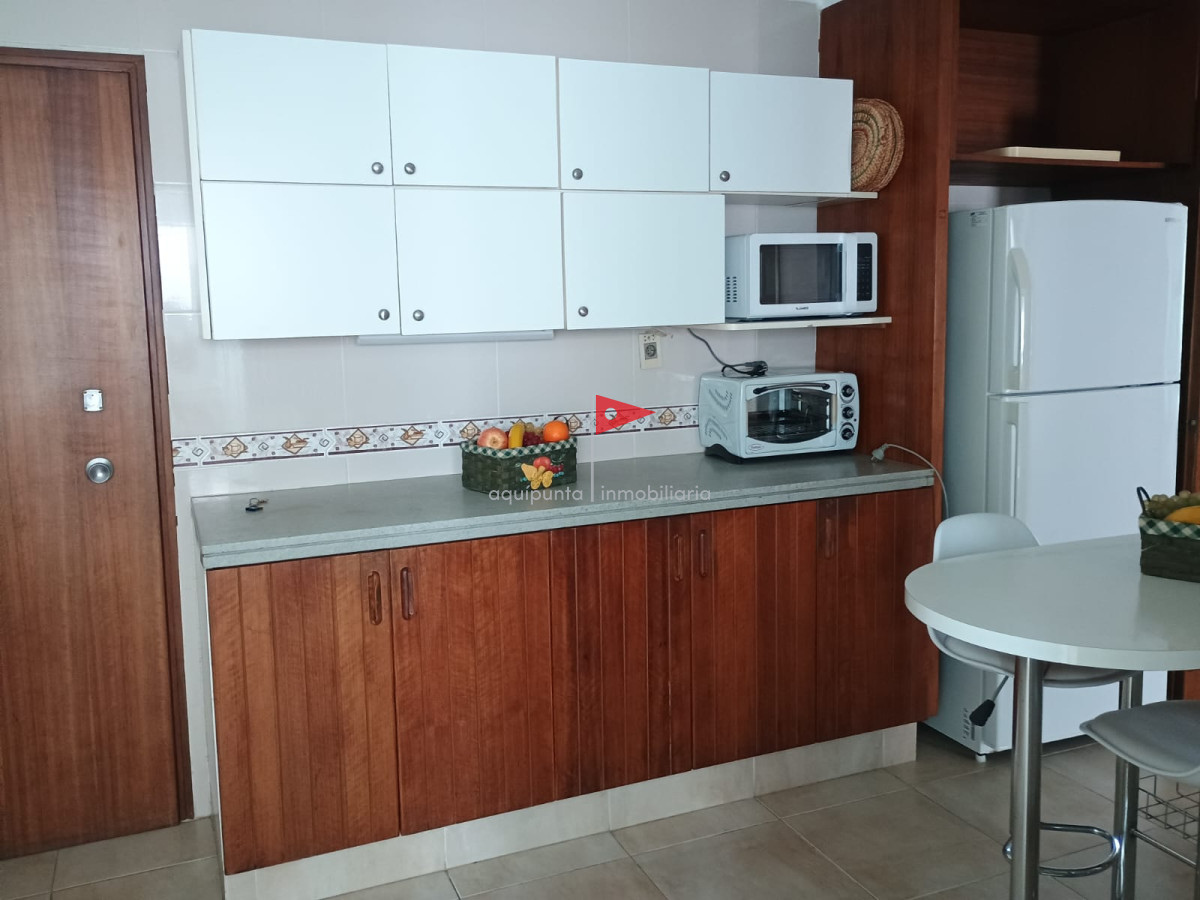 Apartamento ID.53 - Venta Roosvelt Center piso planta baja 3 mas dependencia