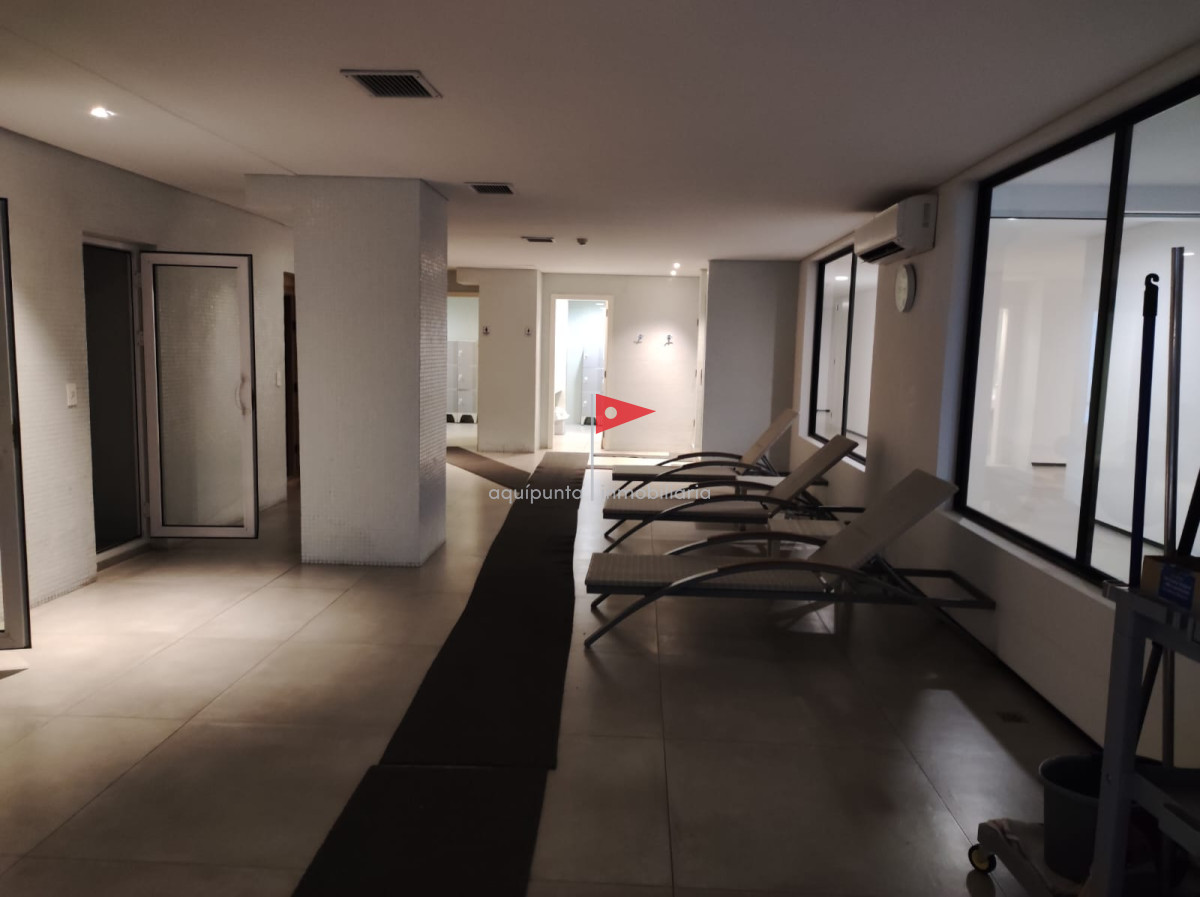 Apartamento ID.53 - Venta Roosvelt Center piso planta baja 3 mas dependencia