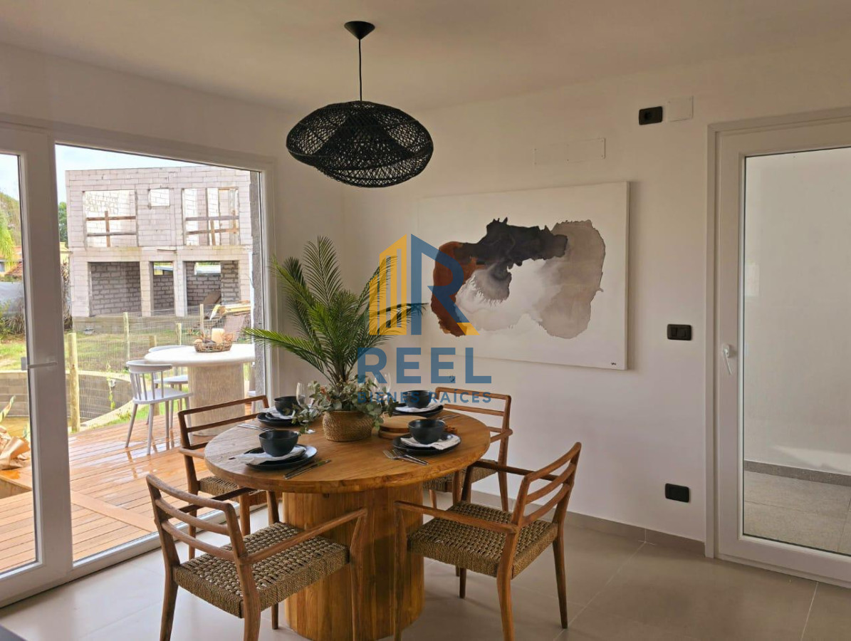 Casa ID.56 - Espectacular casa en el corazón de la Barra - Punta del Este 