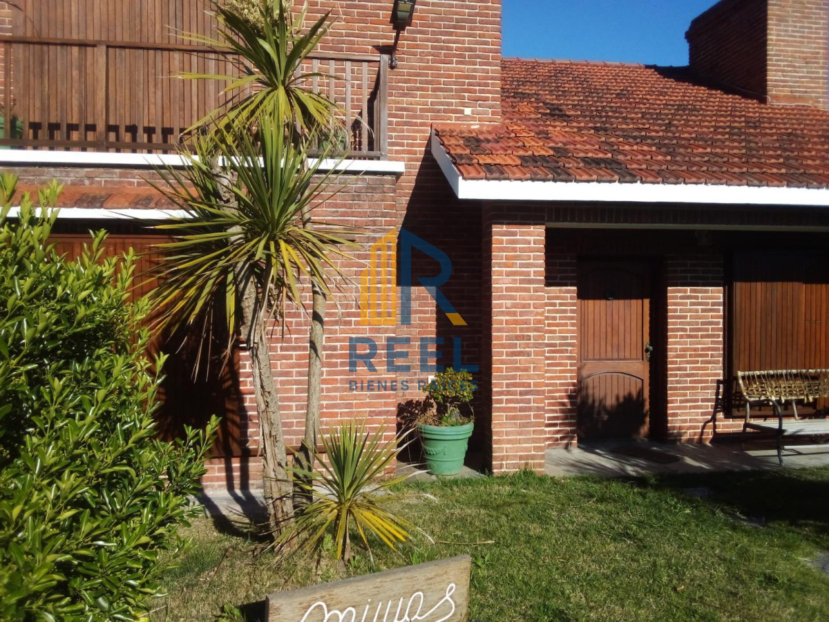 Casa ID.52 - Alquiler anual gran casa zona El Chorro a 100 mtrs del mar 
