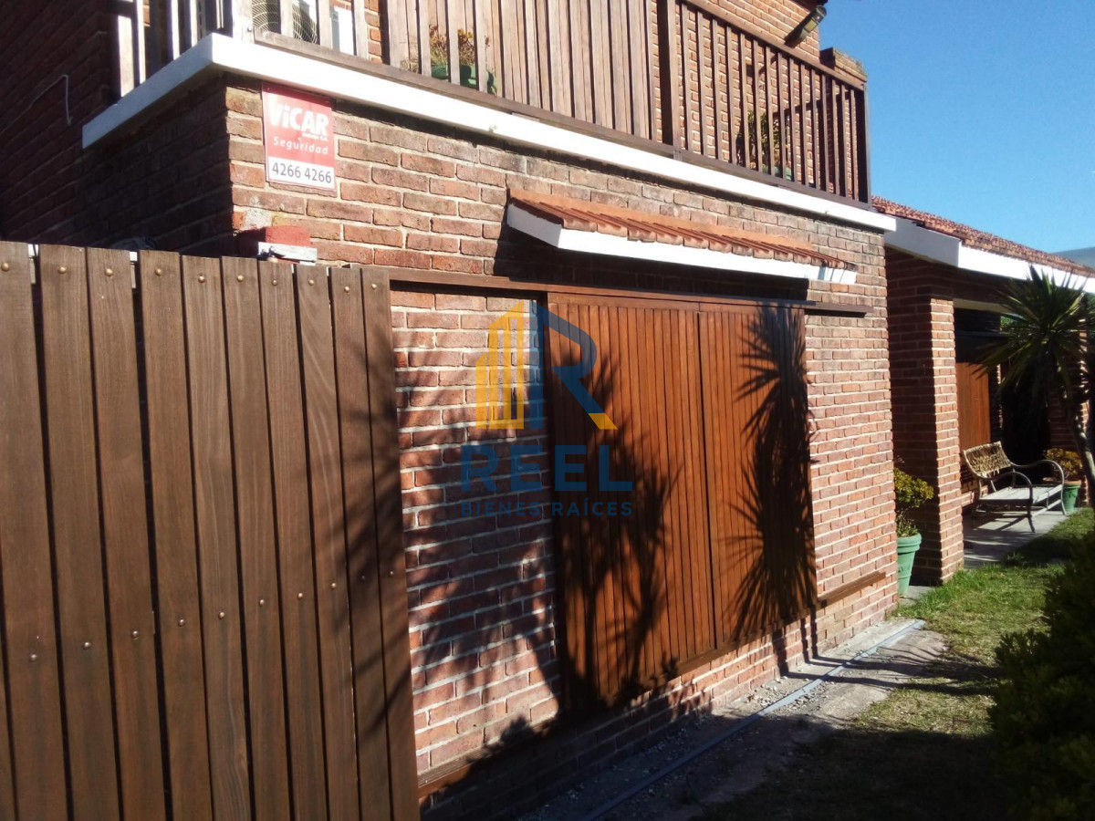 Casa ID.52 - Alquiler anual gran casa zona El Chorro a 100 mtrs del mar 