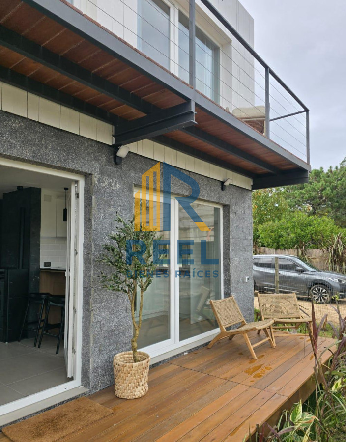 Casa ID.56 - Espectacular casa en el corazón de la Barra - Punta del Este 