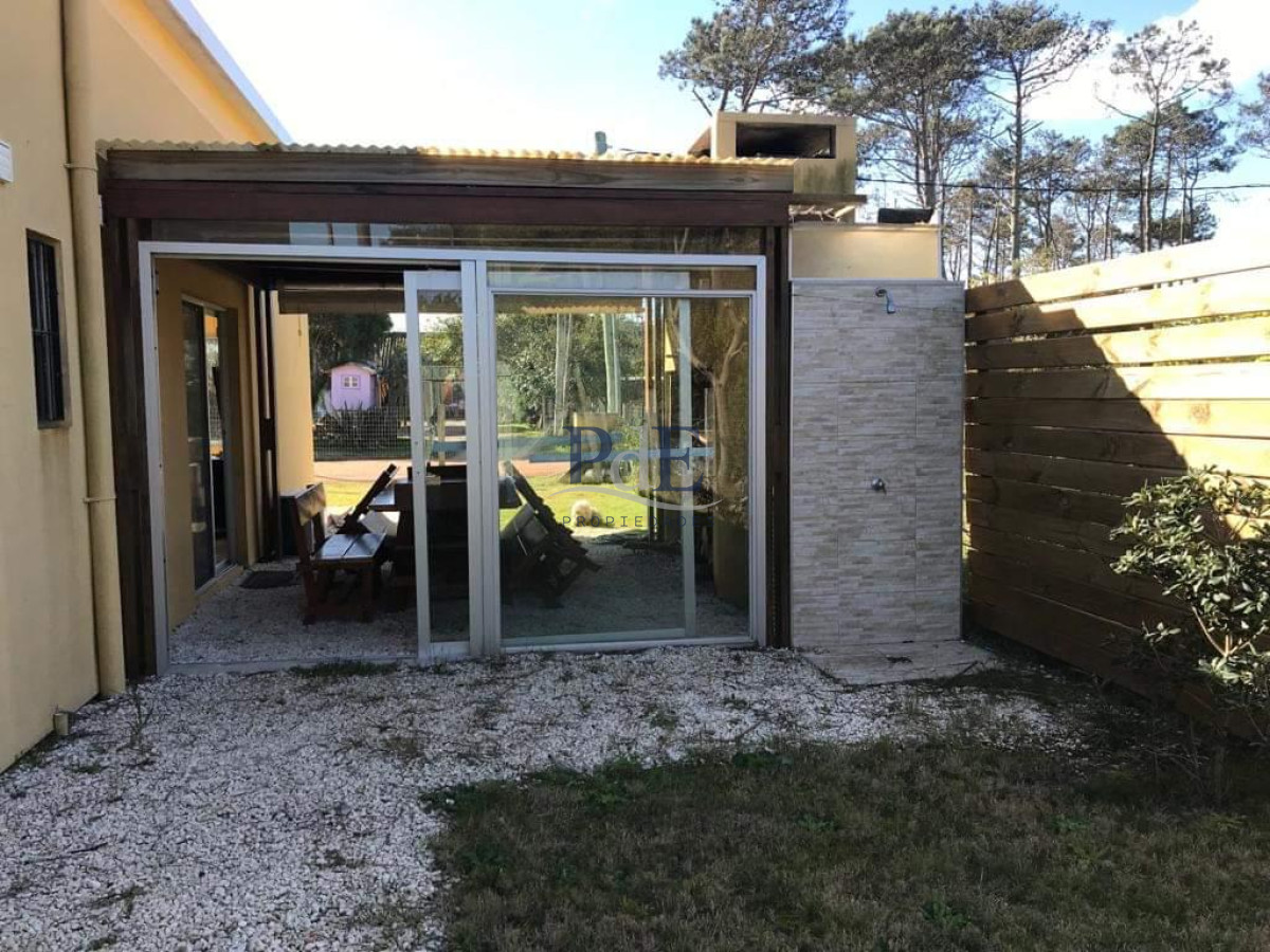 Casa de 3 dormitorios en La Juanita equipada 250 metros del mar. - Imagen 16