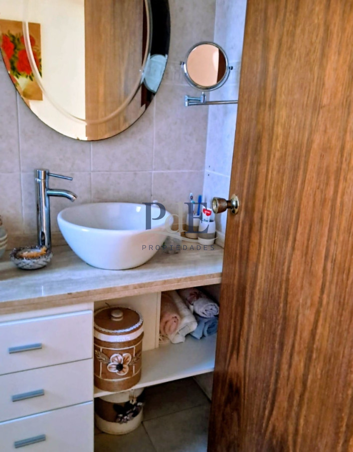 CASA EN VENTA JARDINES DE CORDOBA 2 DORM + BARBACOA INDEPENDIENTE U$S 350000MIL DOLARES  - Imagen 6