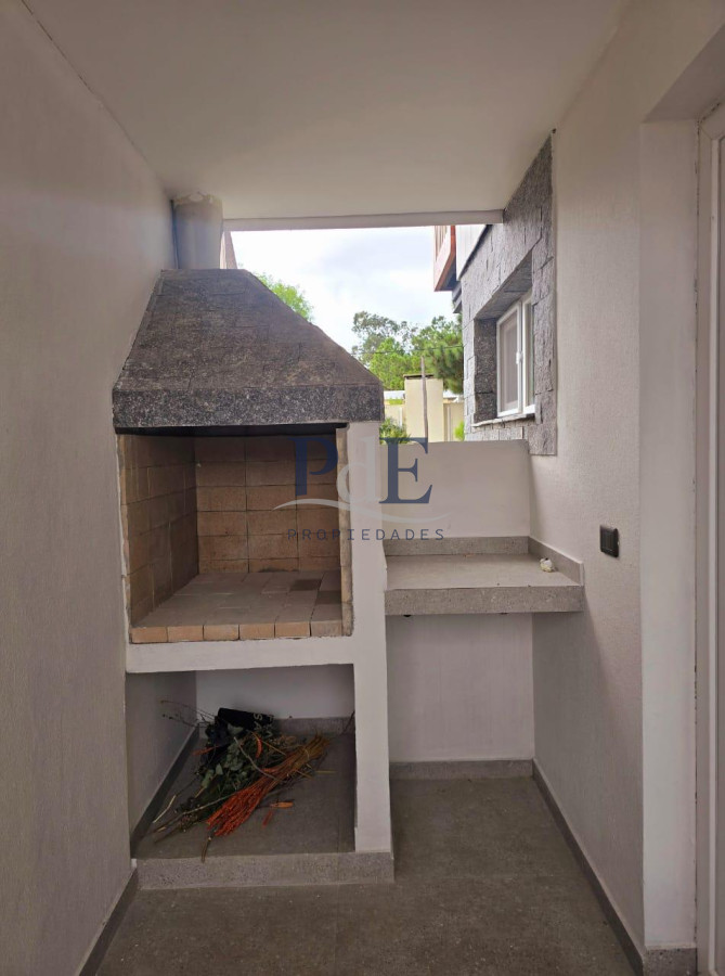 Casa a 500mts de la Playa en la Barra de 2 dormitorios. - Imagen 7