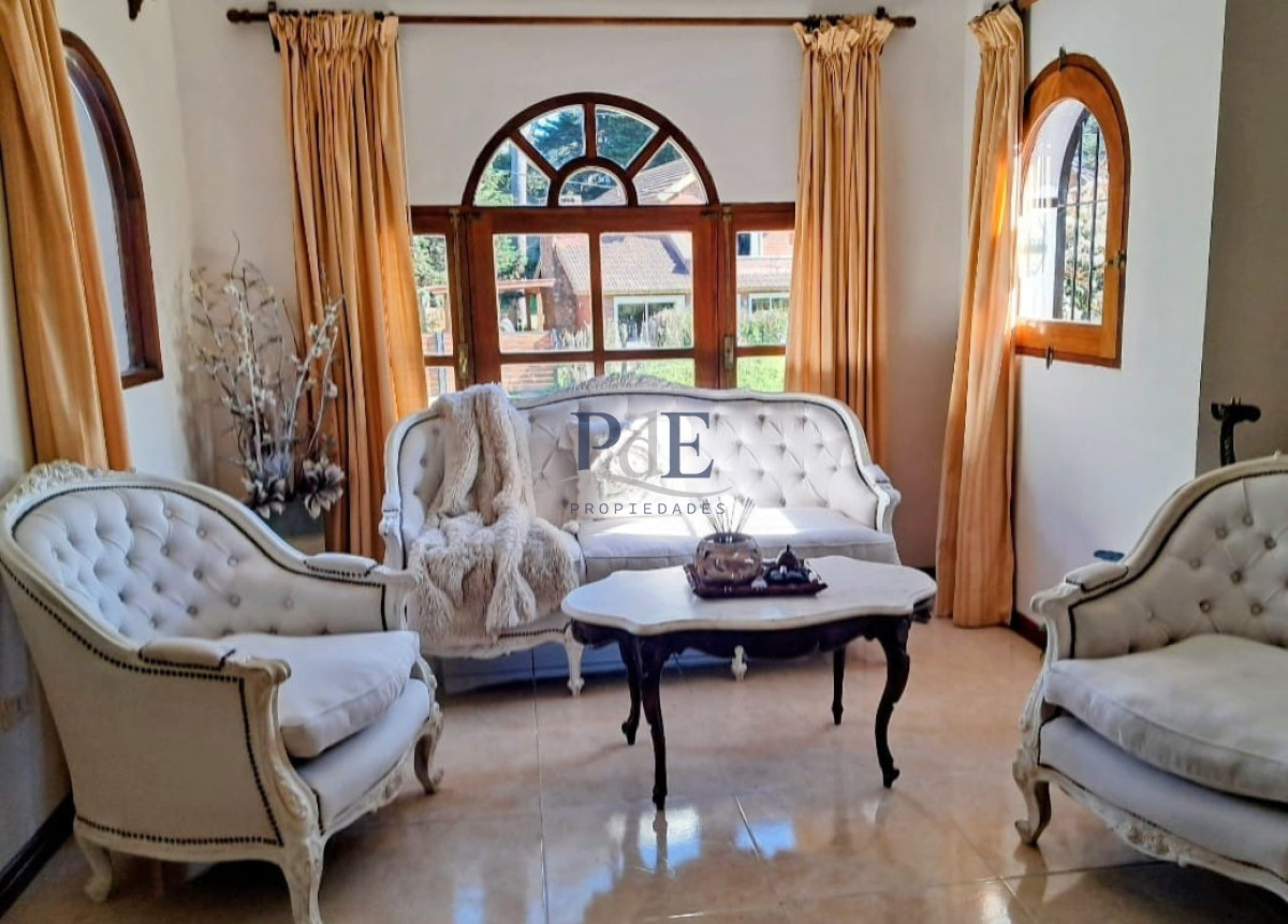CASA EN VENTA JARDINES DE CORDOBA 2 DORM + BARBACOA INDEPENDIENTE U$S 350000MIL DOLARES  - Imagen 4