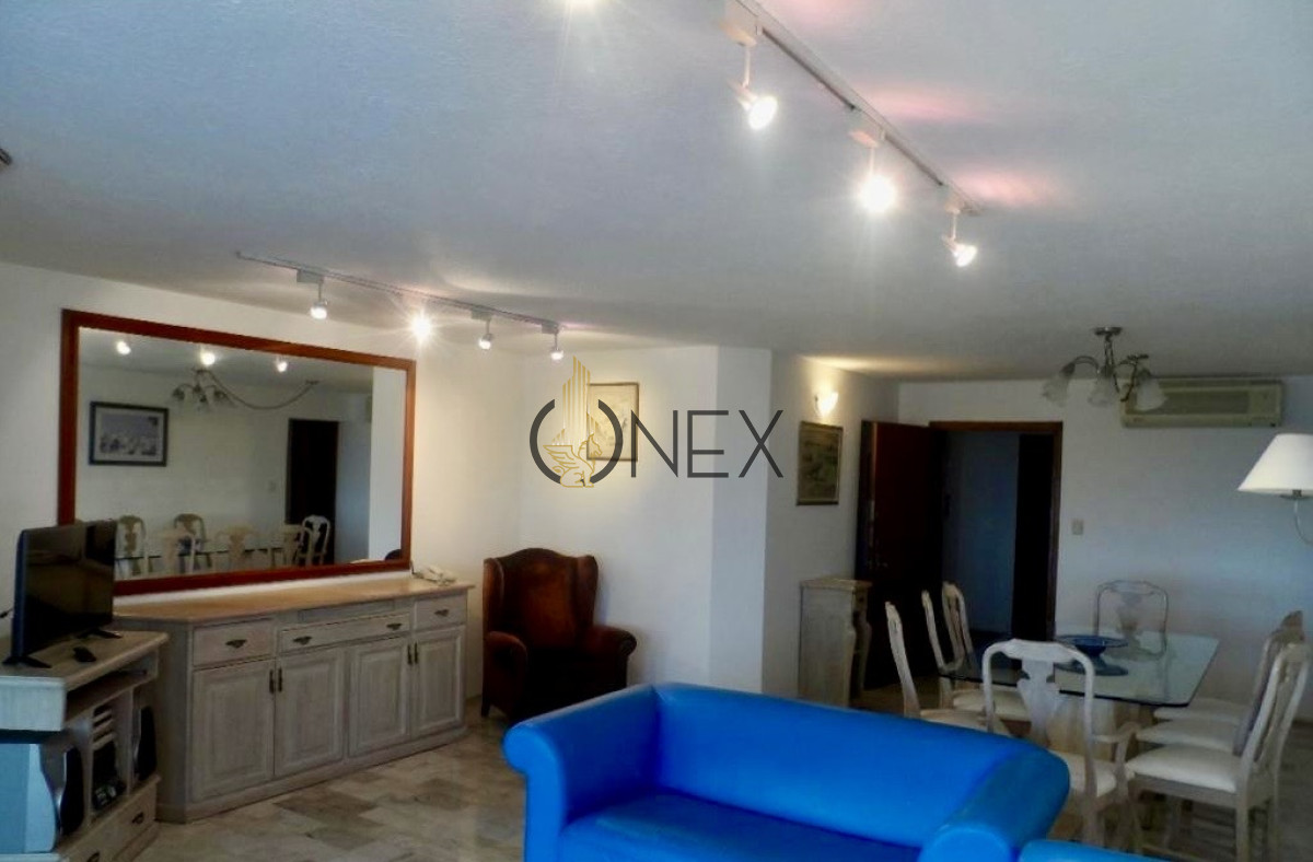 Apartamento ID.2901 - En Alquiler Apartamento en Punta del Este de 3 dormitorios.