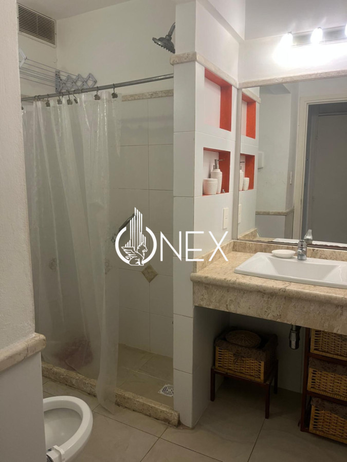 Apartamento ID.4495 - Se vende apartamento frente al mar, playa mansa parada 2.