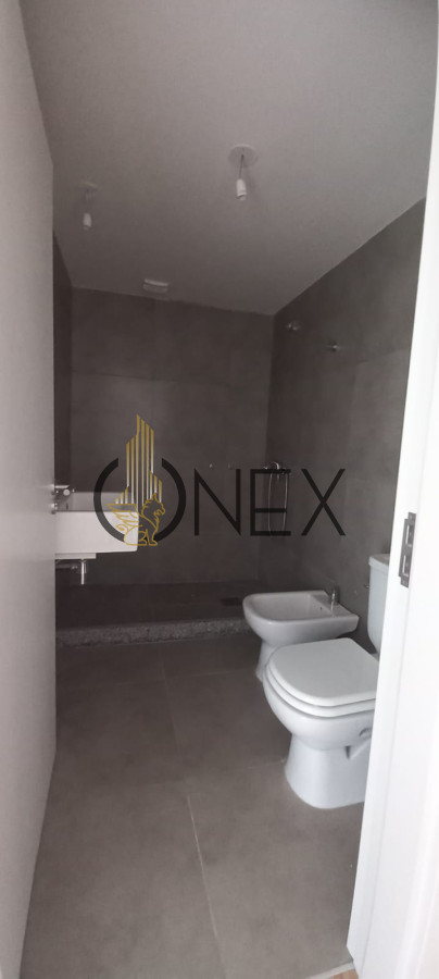 Apartamento ID.3321 - Alquiler de Apartamento 2 dormitorios + cochera vista a la rambla Barrio Sur