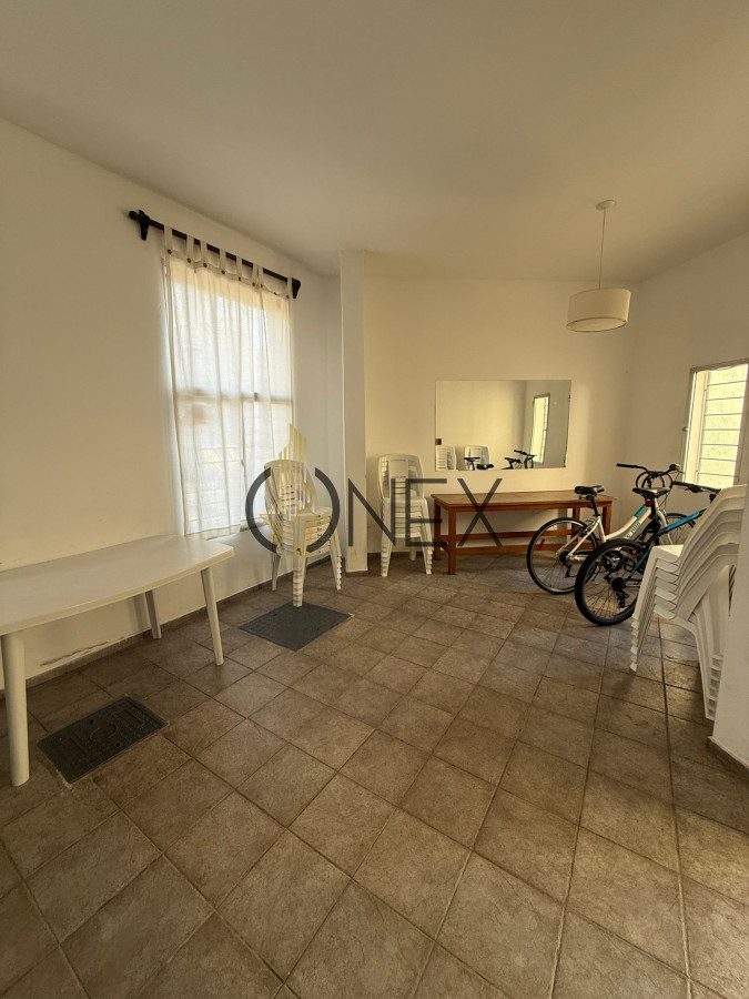 Apartamento ID.2585 - VENTA APARTAMENTO EN POCITOS 4 DORMITORIOS