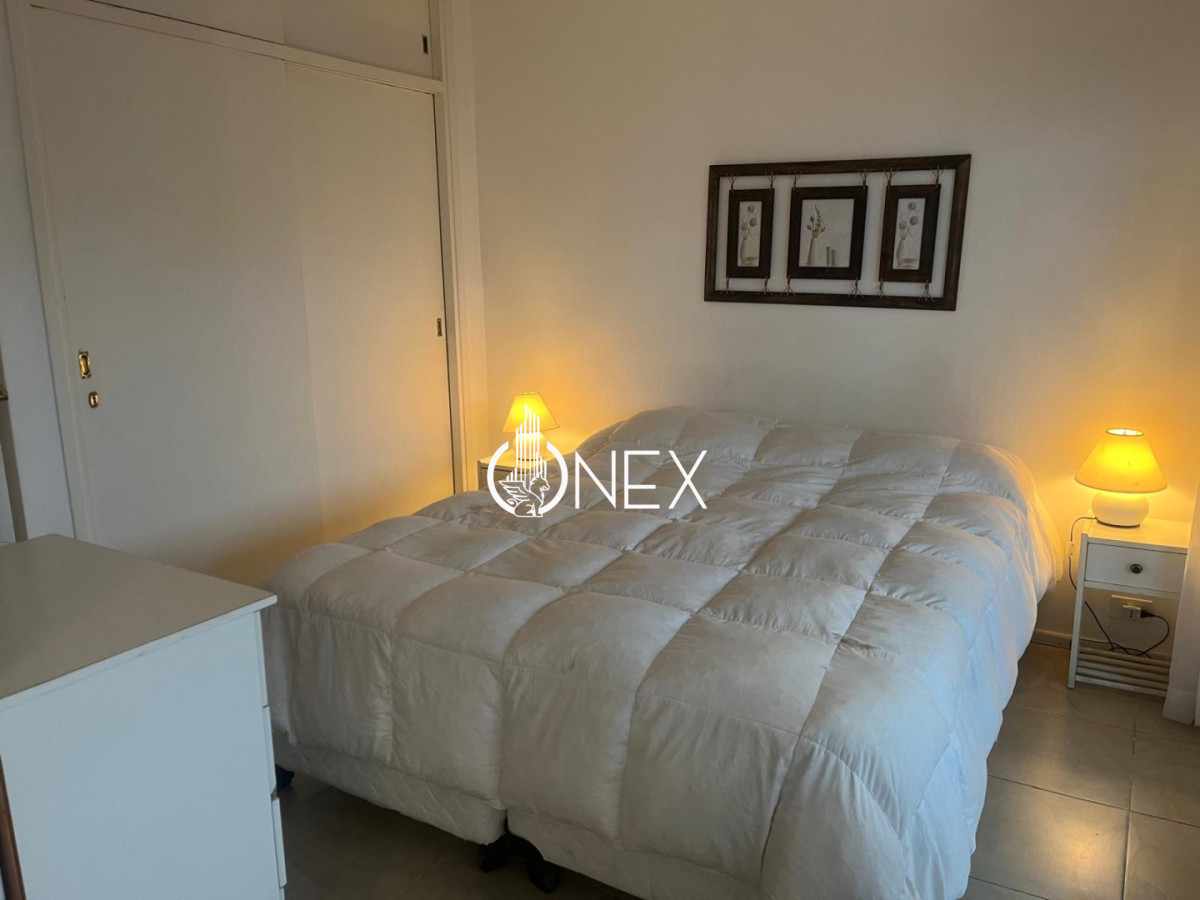 Apartamento ID.4495 - Se vende apartamento frente al mar, playa mansa parada 2.